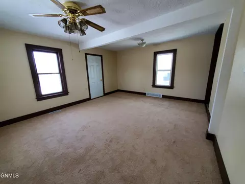 Living - 408 5th St E, Napoleon, ND 58561 photo 4 of 4