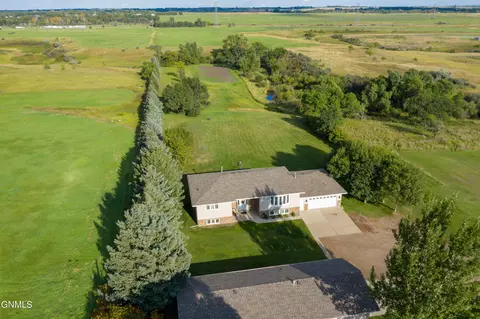 1300 Crestfield Ave, Bismarck, ND 58503 photo 41