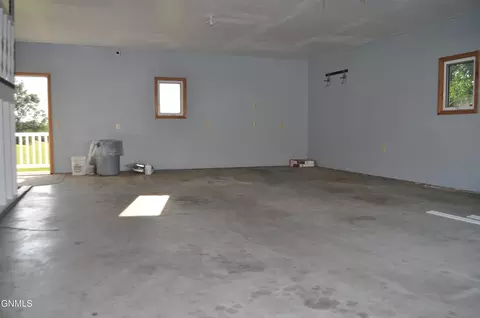 1300 Crestfield Ave, Bismarck, ND 58503 photo 31