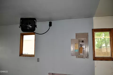 1300 Crestfield Ave, Bismarck, ND 58503 photo 34