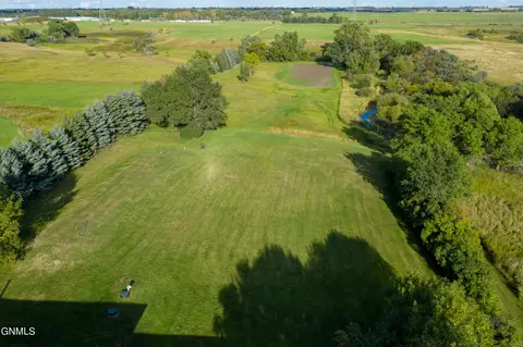 1300 Crestfield Ave, Bismarck, ND 58503 photo 43