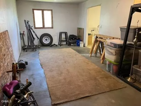 1300 Crestfield Ave, Bismarck, ND 58503 photo 39