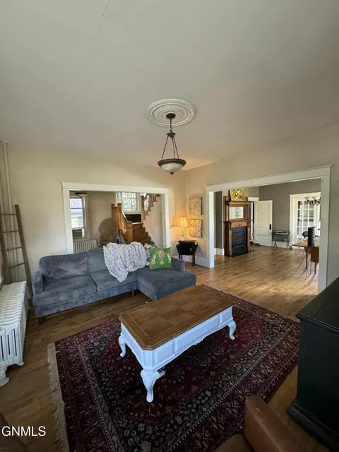 Living - 821 Main St, Williston, ND 58801 photo 1 of 3