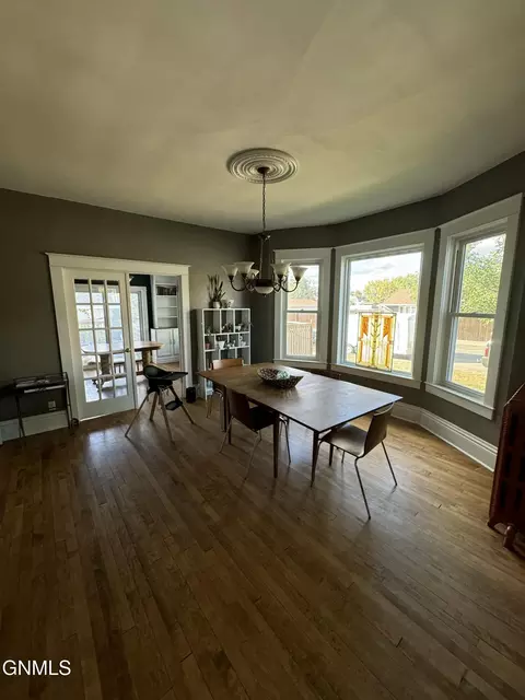 Dining - 821 Main St, Williston, ND 58801 photo 1 of 2