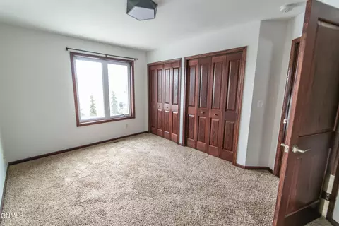 1728 Calgary Loop, Bismarck, ND 58503 photo 14