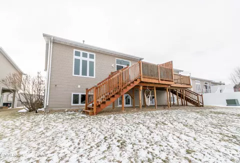 1728 Calgary Loop, Bismarck, ND 58503 photo 36
