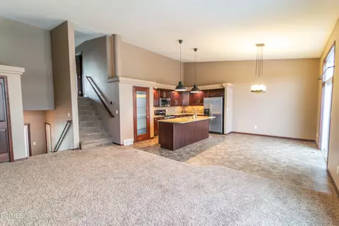 1728 Calgary Loop, Bismarck, ND 58503 photo 7