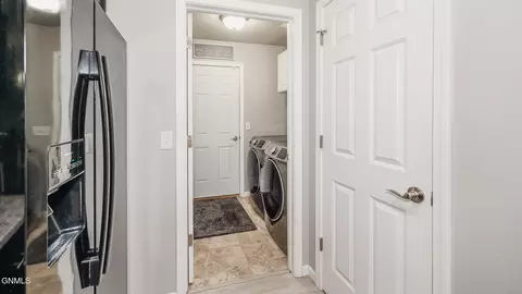 4724 Impala Ct NW, Mandan, ND 58554 photo 9