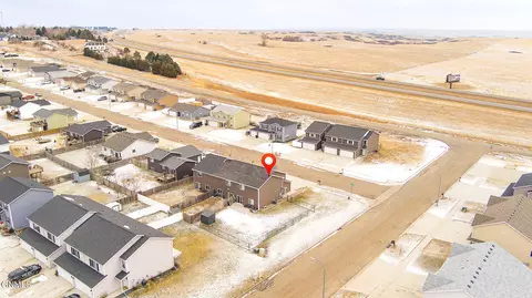 4724 Impala Ct NW, Mandan, ND 58554 photo 27
