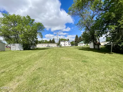 302 Grove St, Lignite, ND 58752 photo 16