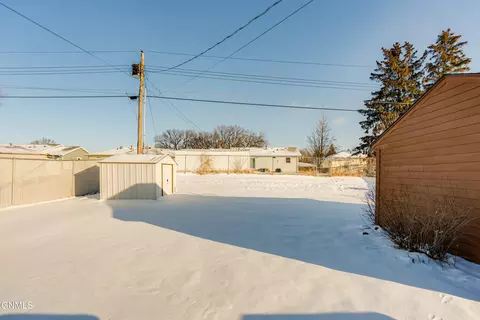 1823 Ryan Dr, Bismarck, ND 58501 photo 46