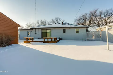 1823 Ryan Dr, Bismarck, ND 58501 photo 48