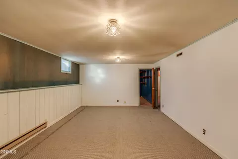 1823 Ryan Dr, Bismarck, ND 58501 photo 26