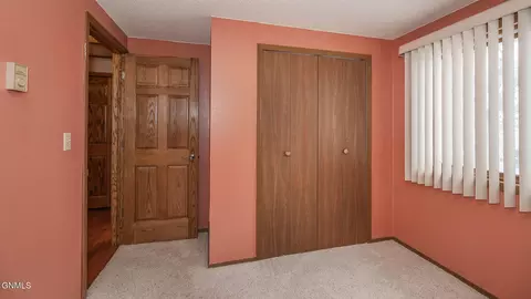 107 15th Circle Dr, Beulah, ND 58523 photo 21