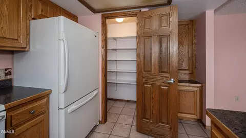 107 15th Circle Dr, Beulah, ND 58523 photo 12