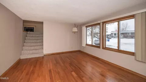 107 15th Circle Dr, Beulah, ND 58523 photo 6
