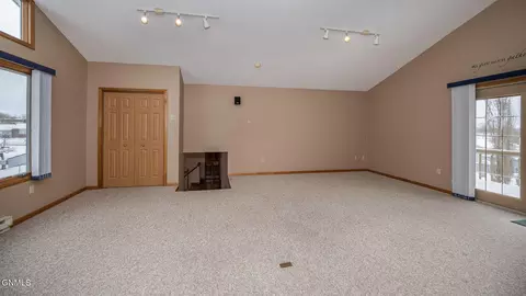 107 15th Circle Dr, Beulah, ND 58523 photo 27