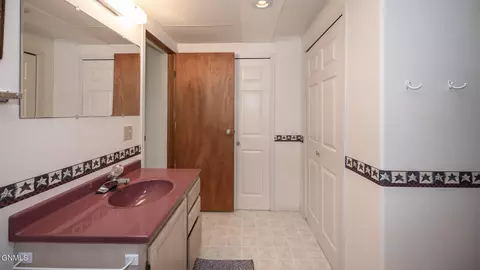 107 15th Circle Dr, Beulah, ND 58523 photo 39