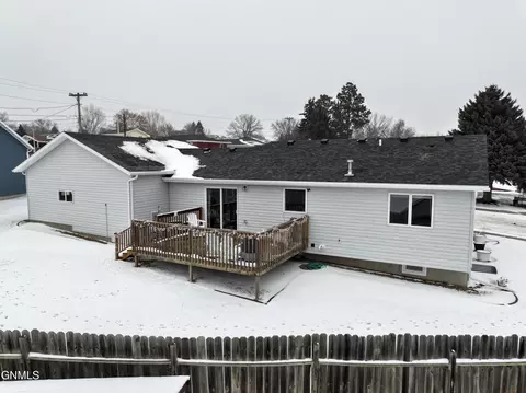 801 Custer Dr, Mandan, ND 58554 photo 32