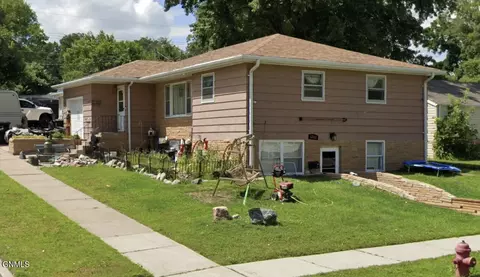1518 Porter Ave, Bismarck, ND 58501