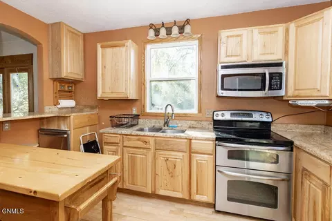 1334 4th Ave S, Fargo, ND 58103 photo 17