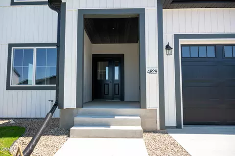 4829 Cornice Lp, Bismarck, ND 58503 photo 3