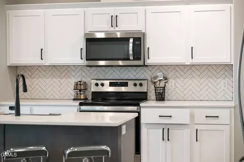 4829 Cornice Lp, Bismarck, ND 58503 photo 10