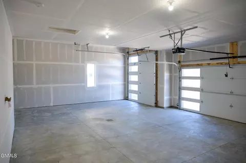 2529 Dutton Cir SE, Mandan, ND 58554 photo 41