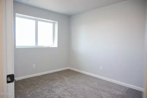 2529 Dutton Cir SE, Mandan, ND 58554 photo 35