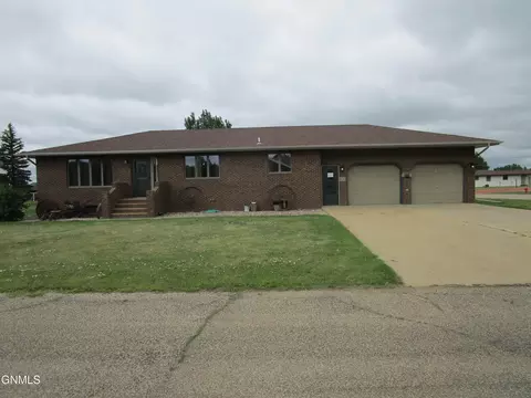412 5th Ave E, New Leipzig, ND 58562