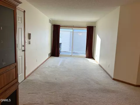 339 Calgary Ave, Bismarck, ND 58503 photo 14