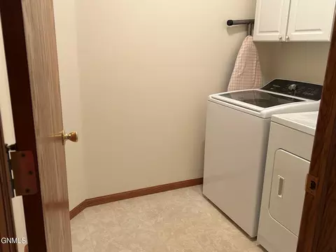 339 Calgary Ave, Bismarck, ND 58503 photo 6