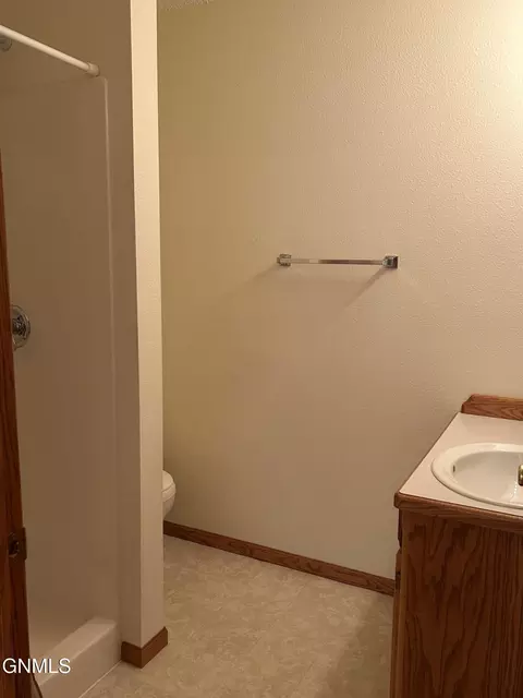 339 Calgary Ave, Bismarck, ND 58503 photo 13