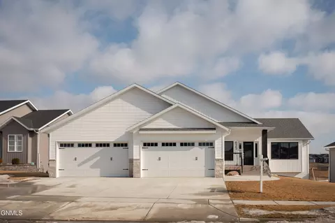 625 Flint Dr, Bismarck, ND 58503 photo 29