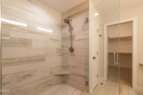 625 Flint Dr, Bismarck, ND 58503 photo 11