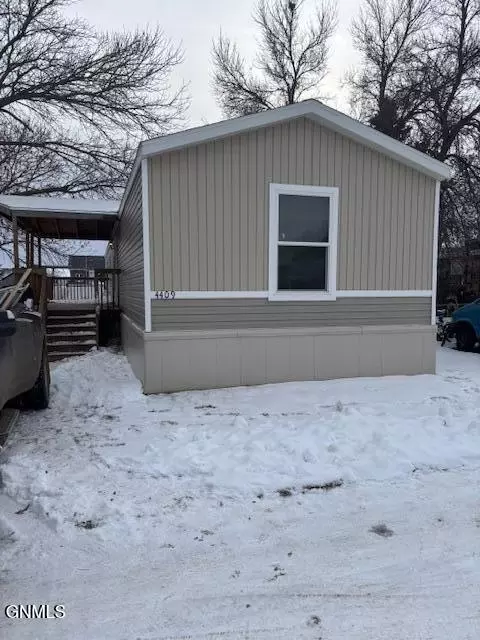 4409 Patriot Dr, Bismarck, ND 58503