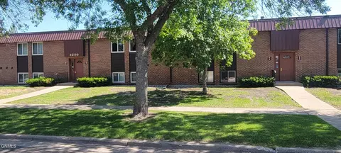 3250 15 Ave S, Fargo, ND 58103