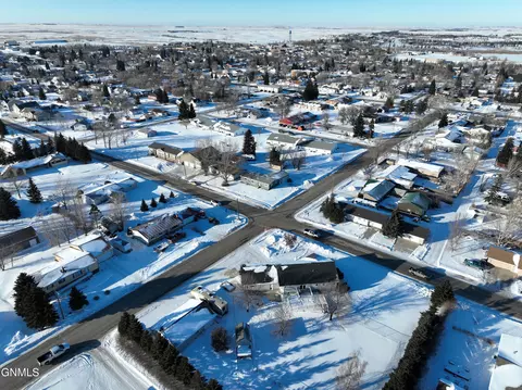 433 8th Ave SE, Stanley, ND 58784 photo 49