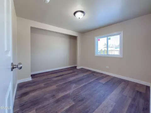 433 8th Ave SE, Stanley, ND 58784 photo 18