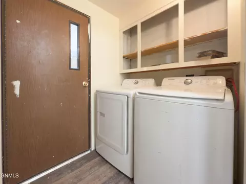 433 8th Ave SE, Stanley, ND 58784 photo 3
