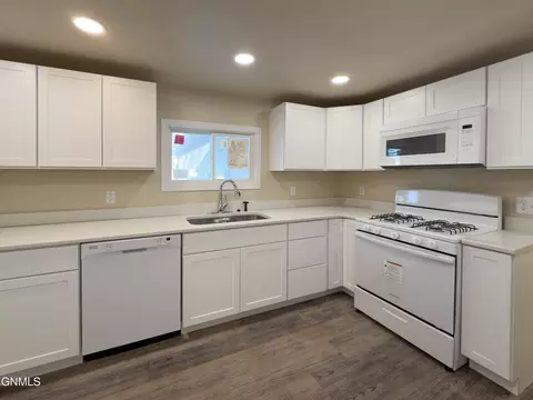 433 8th Ave SE, Stanley, ND 58784 photo 10