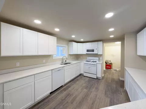 433 8th Ave SE, Stanley, ND 58784 photo 9