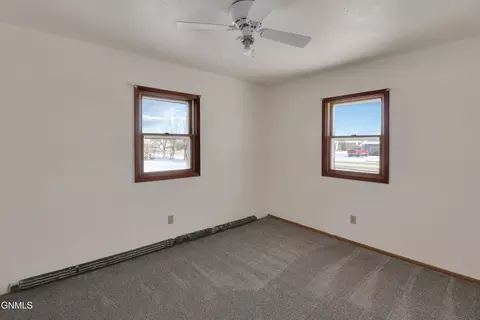 3811 University Ave, Williston, ND 58801 photo 28