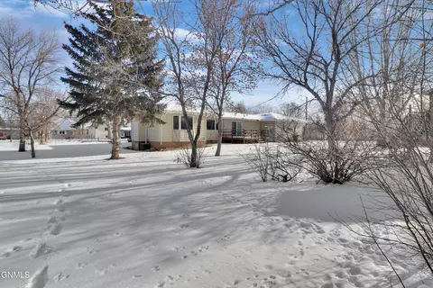 3811 University Ave, Williston, ND 58801 photo 11