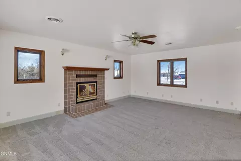 3811 University Ave, Williston, ND 58801 photo 18