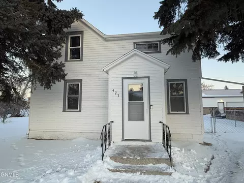 423 2nd St SE, Stanley, ND 58784