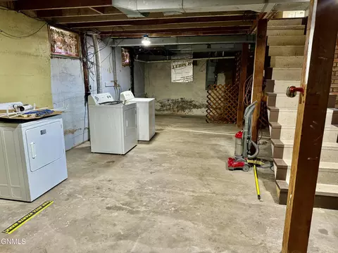 2410 University Ave, Williston, ND 58801 photo 20