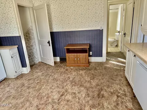 2410 University Ave, Williston, ND 58801 photo 10