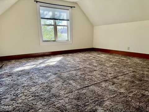 2410 University Ave, Williston, ND 58801 photo 14