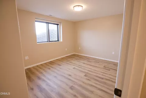 403 Marble Dr, Bismarck, ND 58503 photo 31